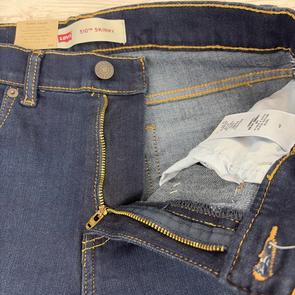 NWT Levi Strauss Teens 16 Reg 510 Dark Denim Stretch Hip To Ankle Skinny Jeans - Picture 10 of 16